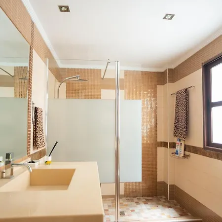 Deanes Apartamento